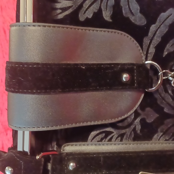 Killstar Monstra Daybag Velvet - Picture 4 of 16